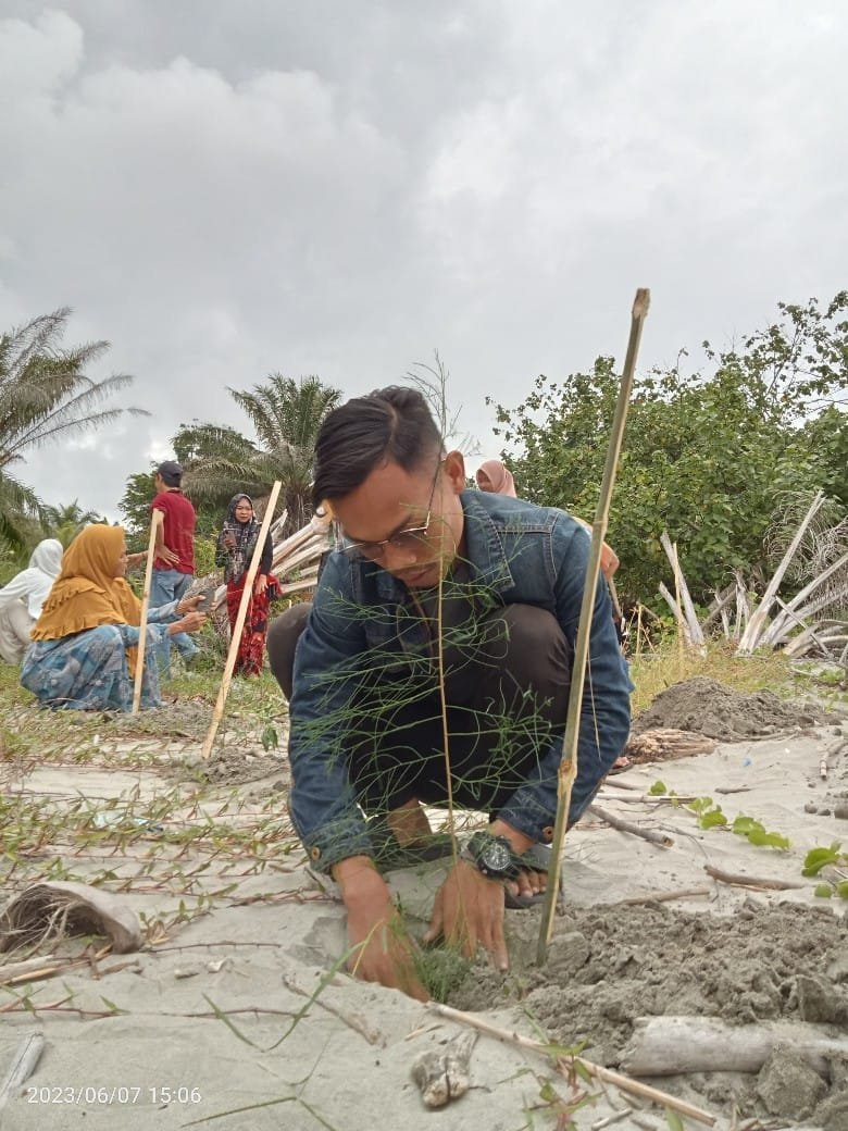 Fasisme Mengancam Kampus: Bayang-Bayang Militer bagi Kebebasan Akademik / Krisna Andrisya Putra, Aktivis Kepemudaan Kota Bengkulu Fasisme Mengancam Kampus: Bayang-Bayang Militer bagi Kebebasan Akademik / Krisna Andrisya Putra, Aktivis Kepemudaan Kota Bengkulu