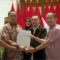 Air Mata Dibalik Penjara Dua Guru
